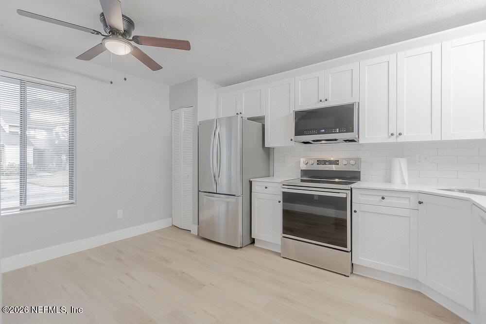 2131 Sea Hawk Dr - Photo 5 of 28