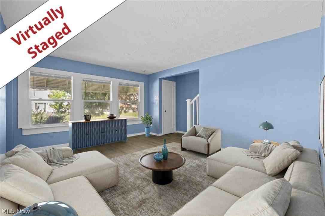 1469 E 250th St - Photo 4 of 34