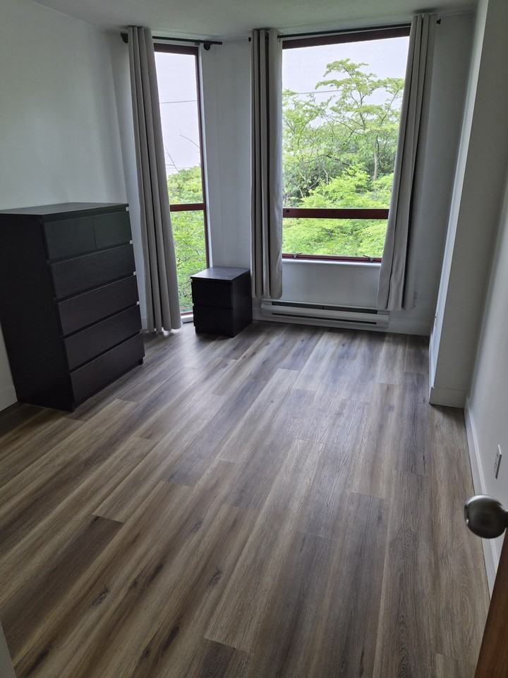 811 Helmcken Street - Photo 6 of 20