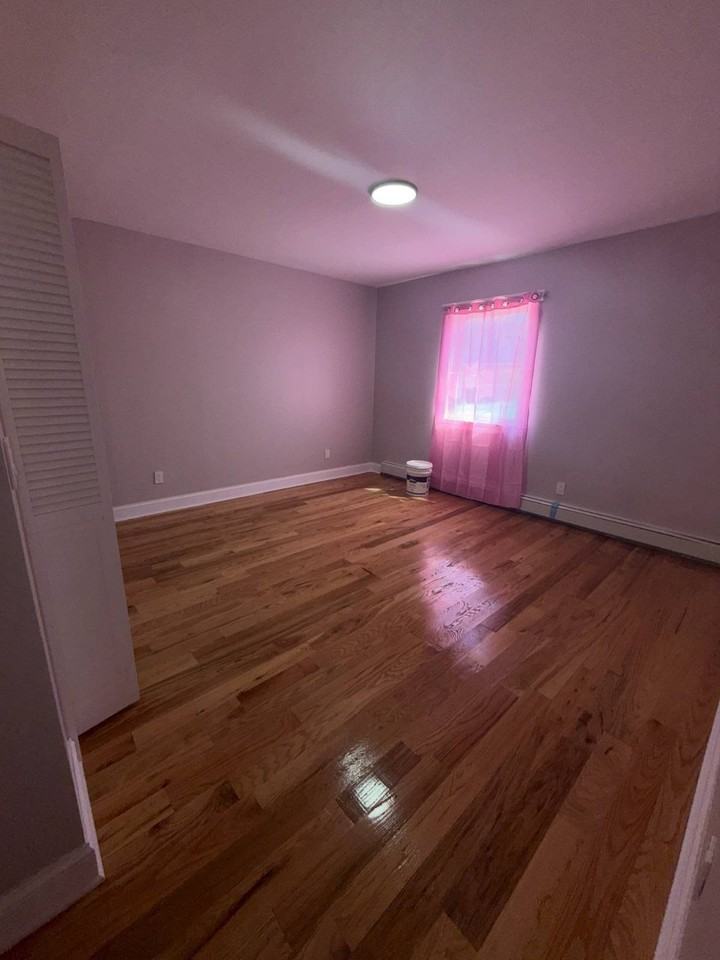 146-19 183rd St Springfield Gardens - Photo 4 of 9