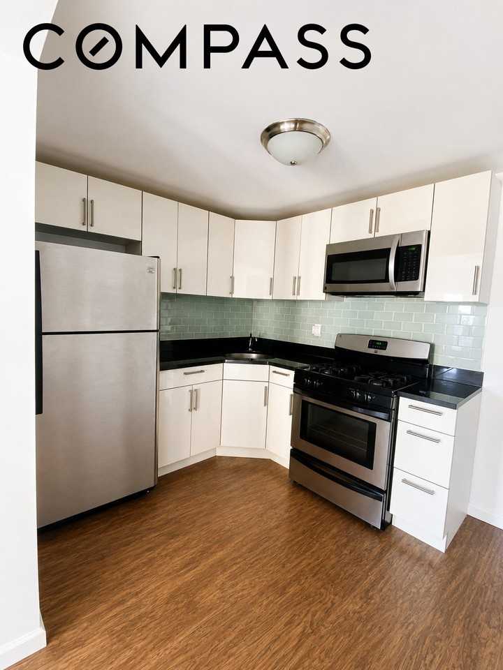 172 Huntington St #3F - Photo 2 of 12