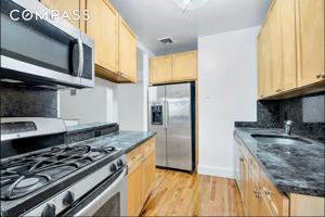 featured image of 226 E 70th St #1C