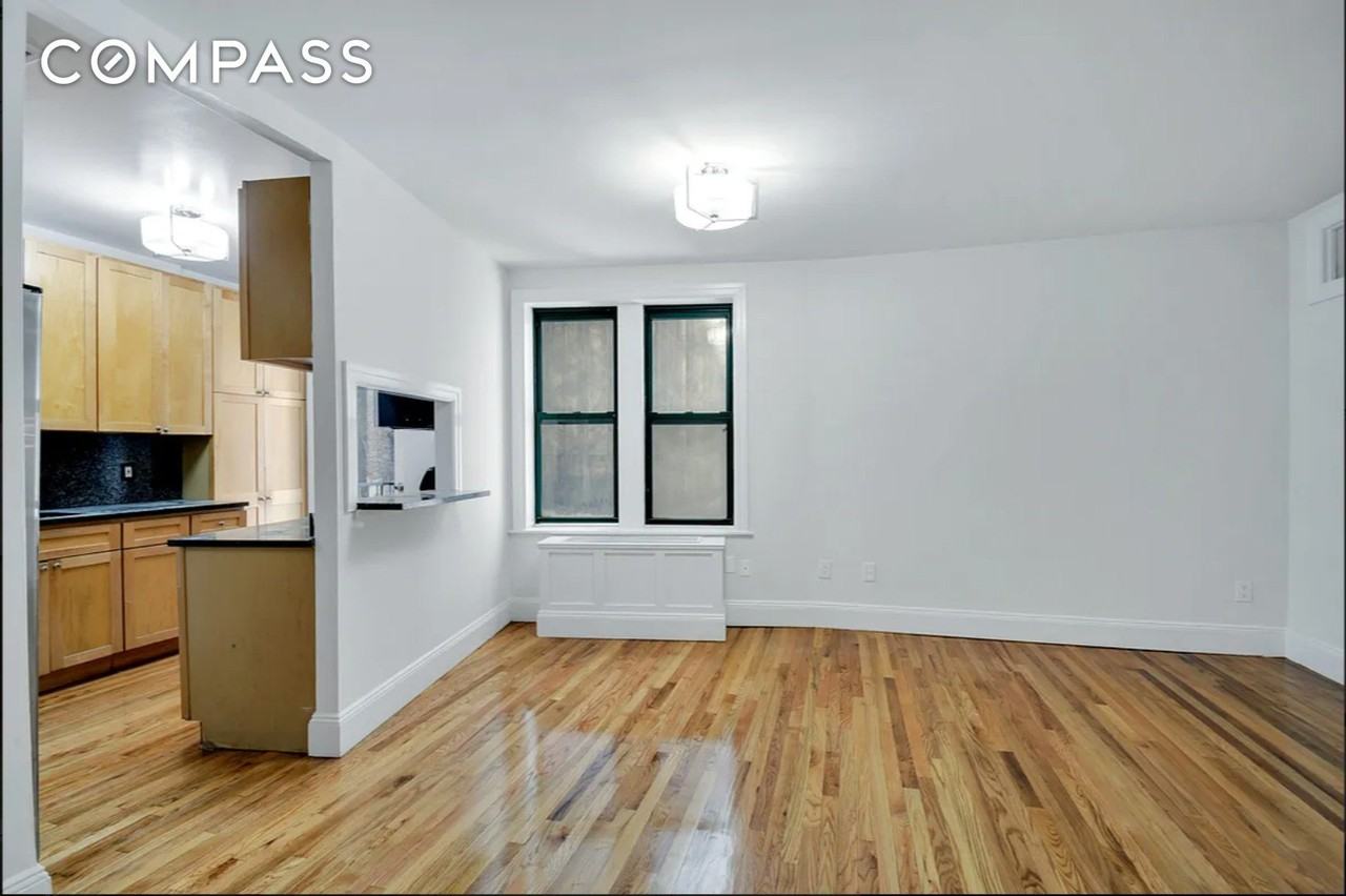 226 E 70th St #1C - Photo 4 of 17