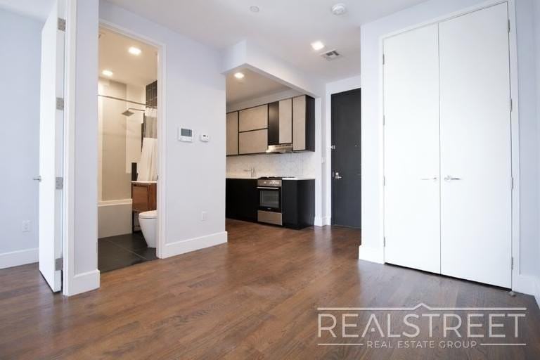 100 Himrod St #4R - Photo 5 of 15