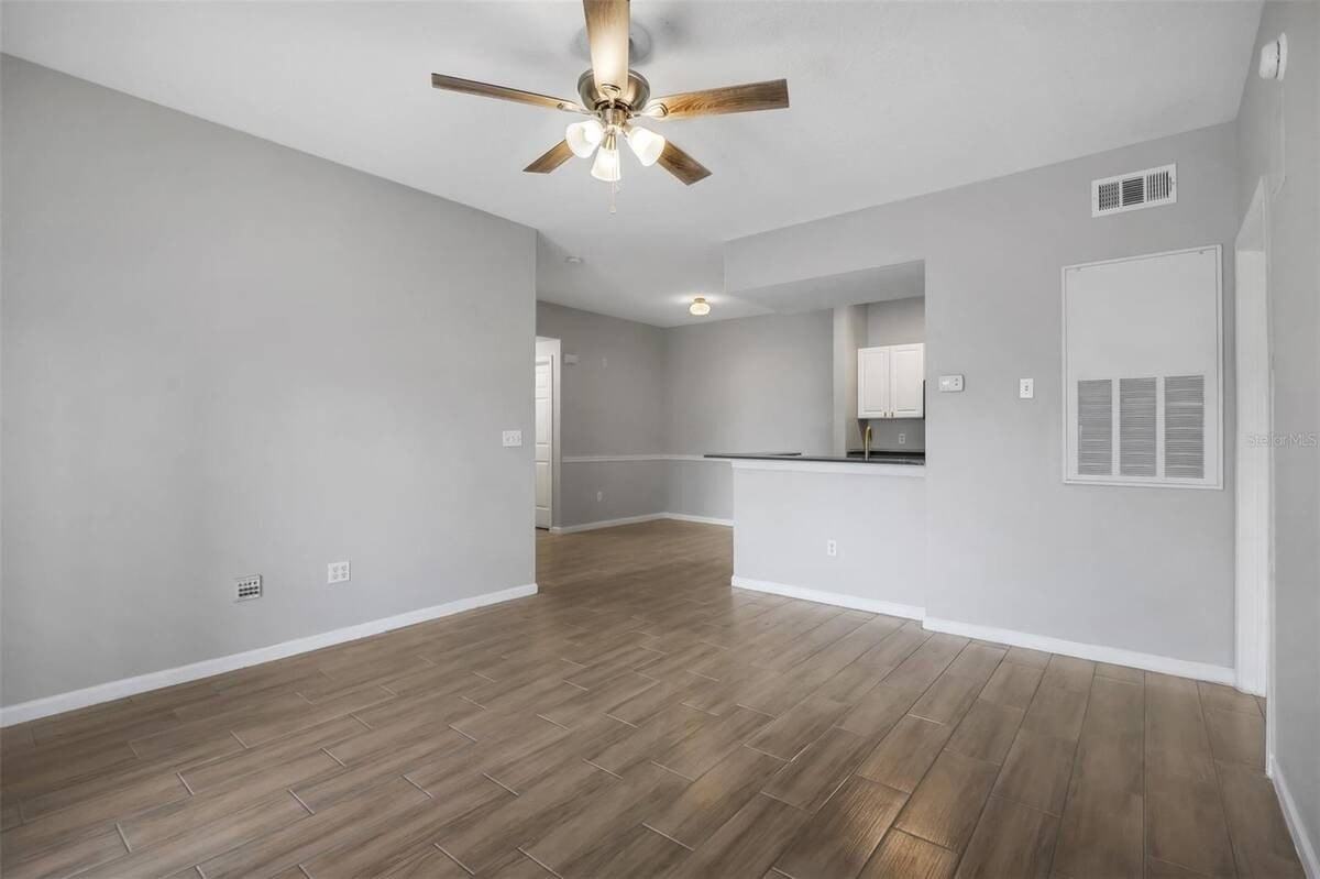 14316 Fredricksburg Dr #518 - Photo 3 of 18
