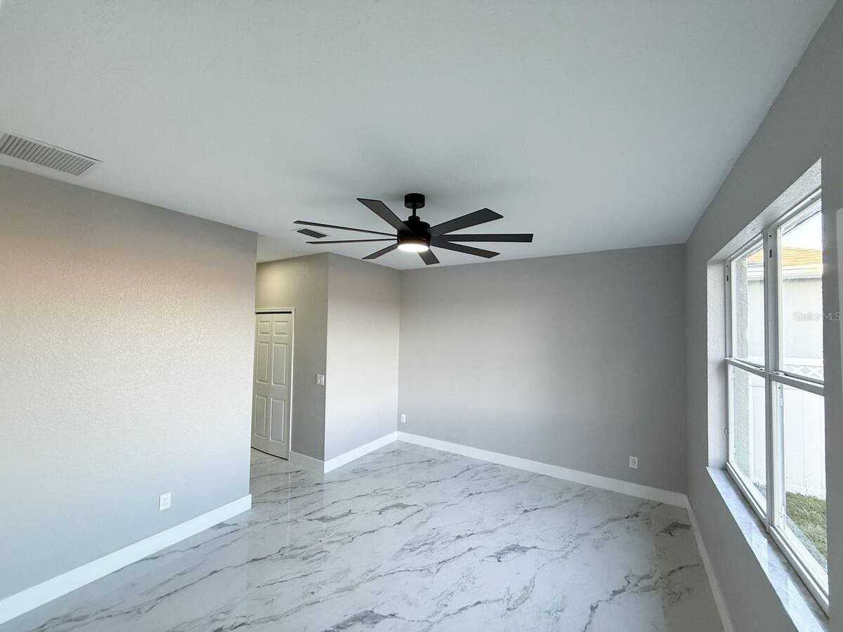 2958 White Cedar Cir - Photo 7 of 12