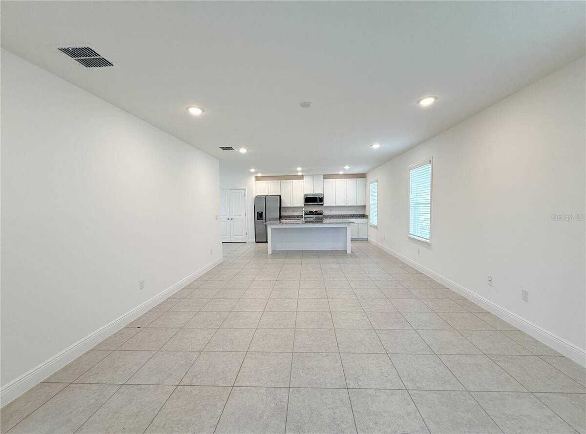 4152 Sagefield Dr - Photo 4 of 17