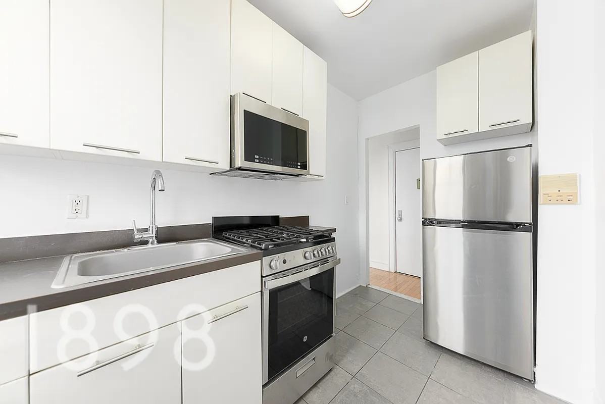 47-07 39th Street #08C - Photo 5 of 7