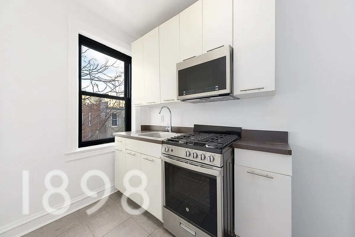 47-07 39th Street #08C - Photo 6 of 7