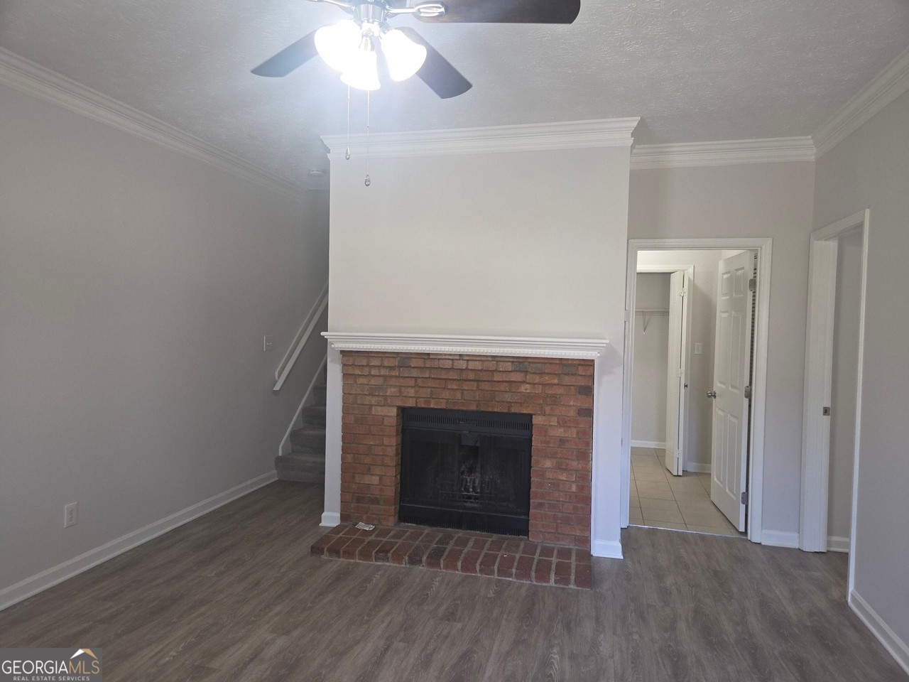 891 Park Pl Ne - Photo 4 of 12