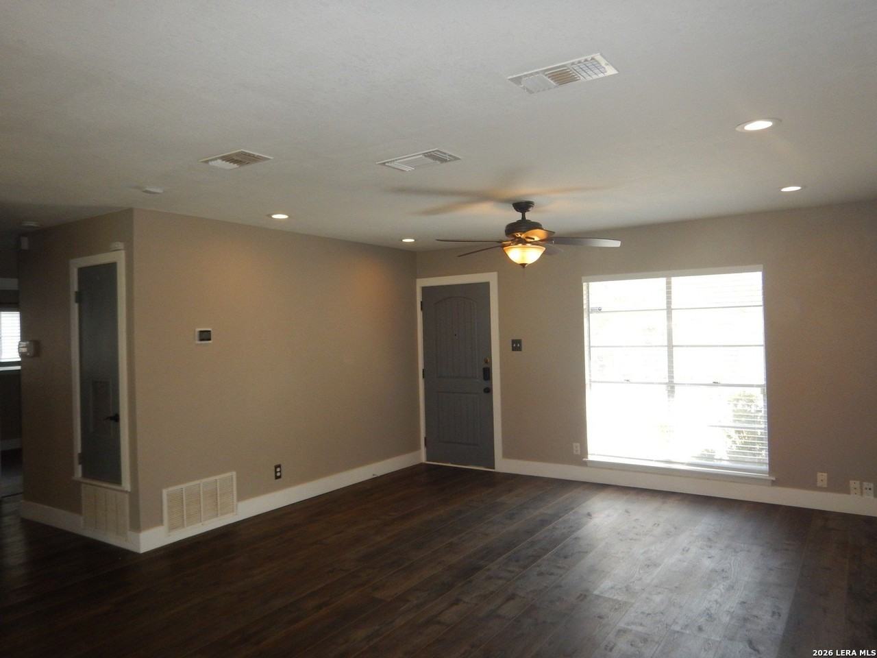 14139 Swallow Dr - Photo 2 of 25