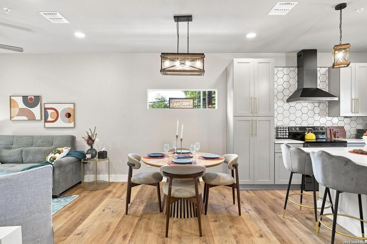 1823 Burnet St #102 - Photo 4 of 19