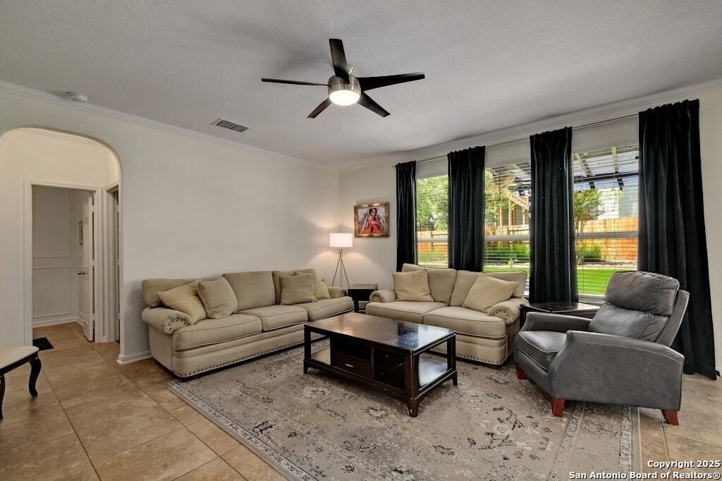 20510 Ashmont - Photo 4 of 35