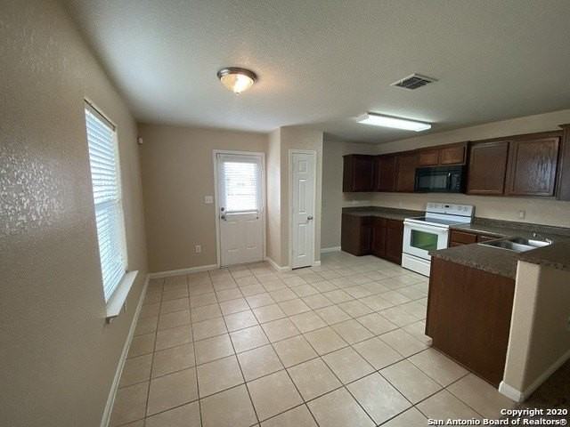 6119 Luckey Run - Photo 6 of 23