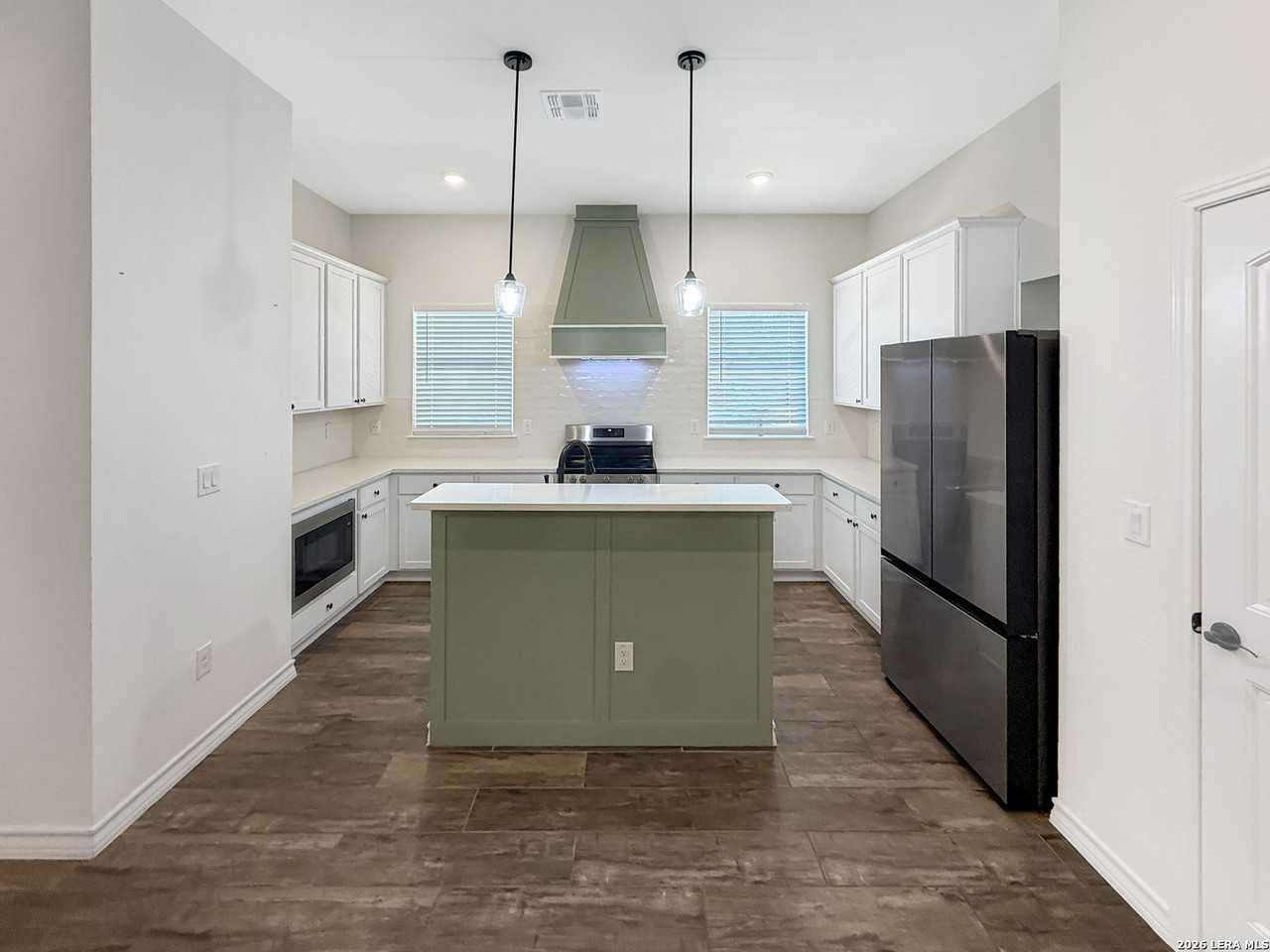 12730 El Sendero St - Photo 6 of 29