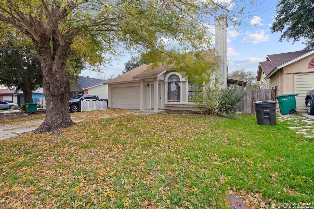 4129 Sunrise Cove Dr - Photo 3 of 25