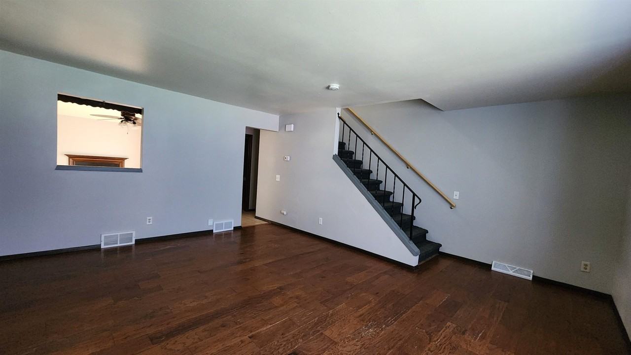 3806 Sunbrook Rd #2 - Photo 4 of 37