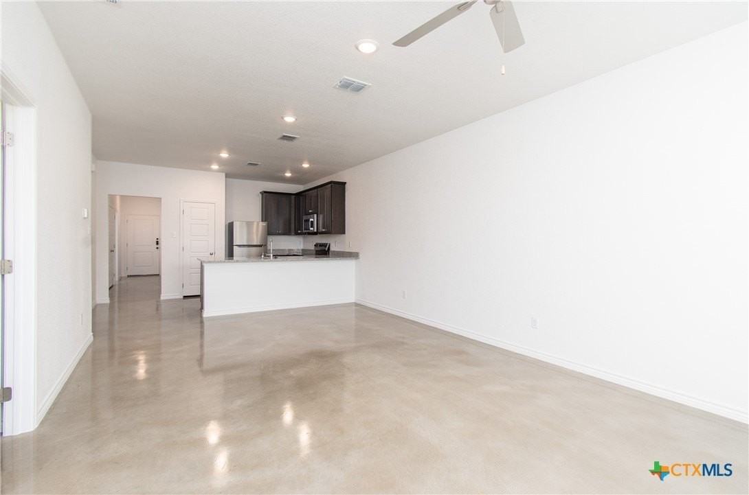 3907 American Elm Dr #B - Photo 5 of 20