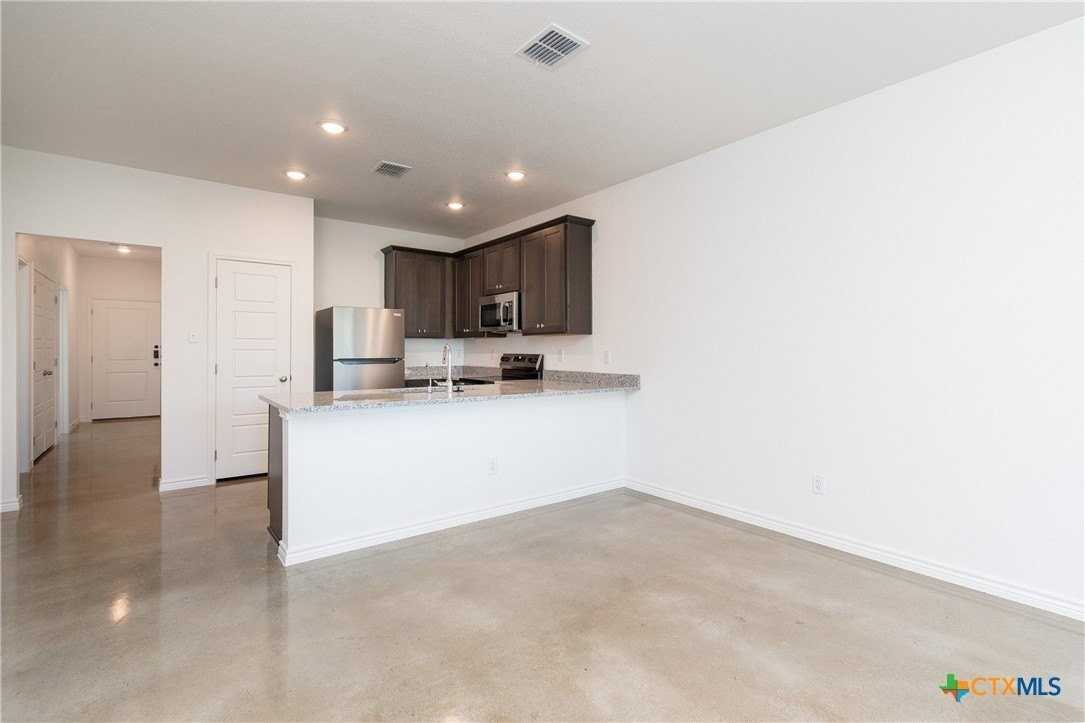 3907 American Elm Dr #B - Photo 6 of 20