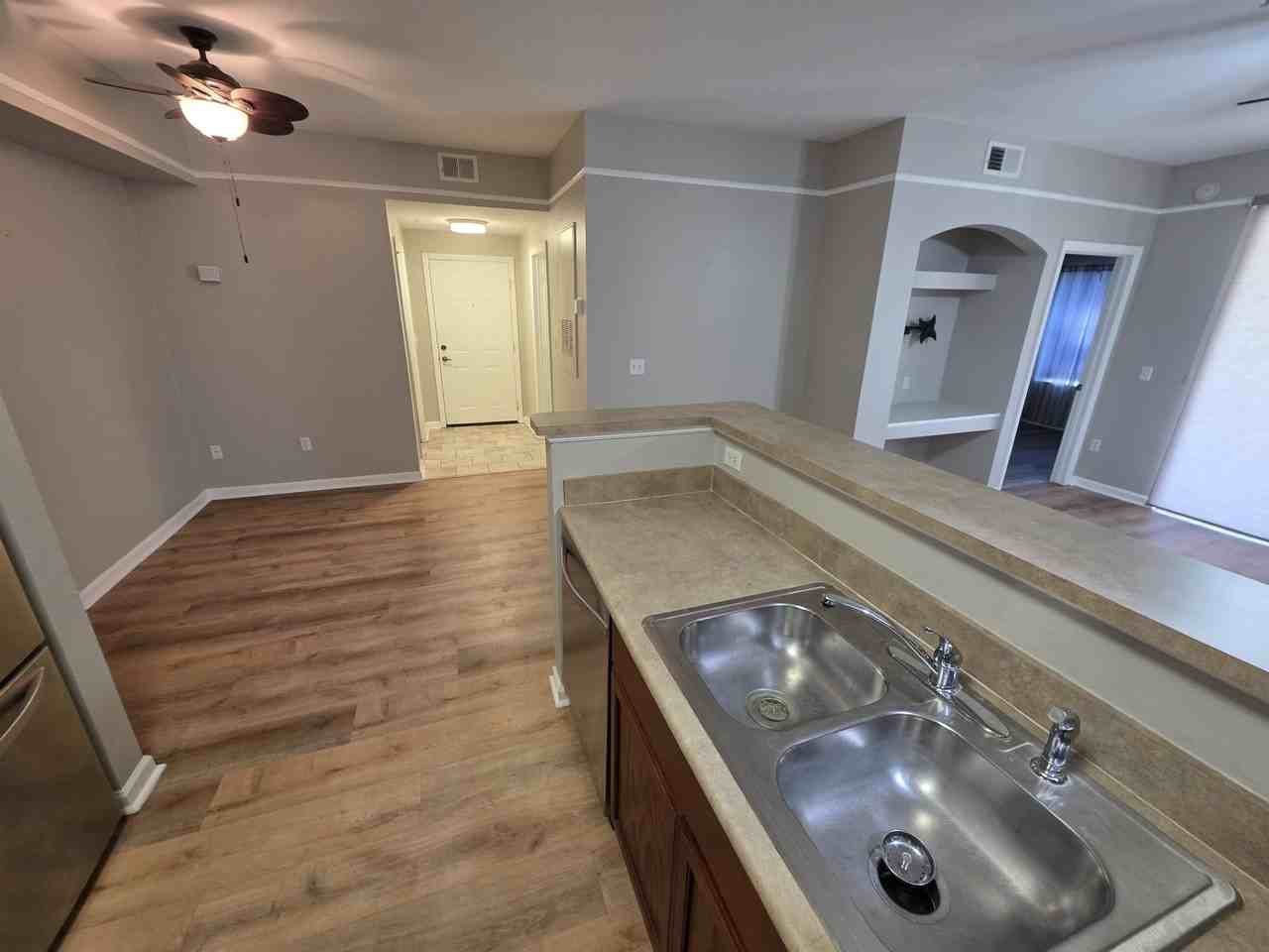 2801 Chancellorsville Dr #314 - Photo 5 of 40