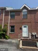 featured image of 1107 Van Buren Way