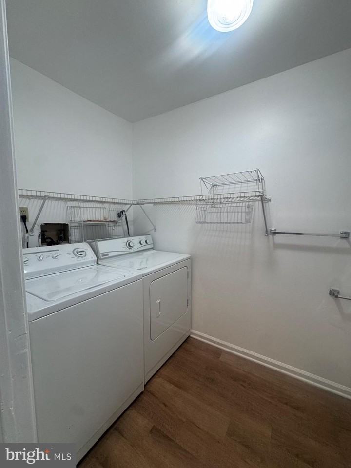 1107 Van Buren Way - Photo 5 of 12