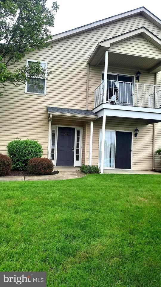 201 Sparrow Rd - Photo 2 of 14