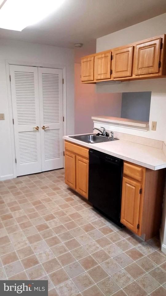 201 Sparrow Rd - Photo 6 of 14