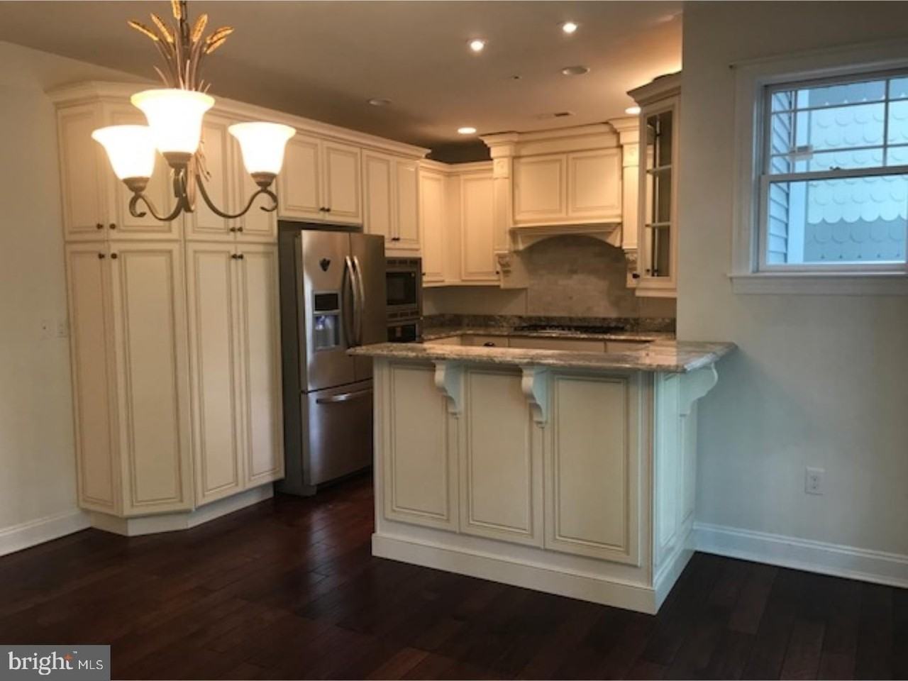 1020 W Valley Forge Rd #B - Photo 4 of 14