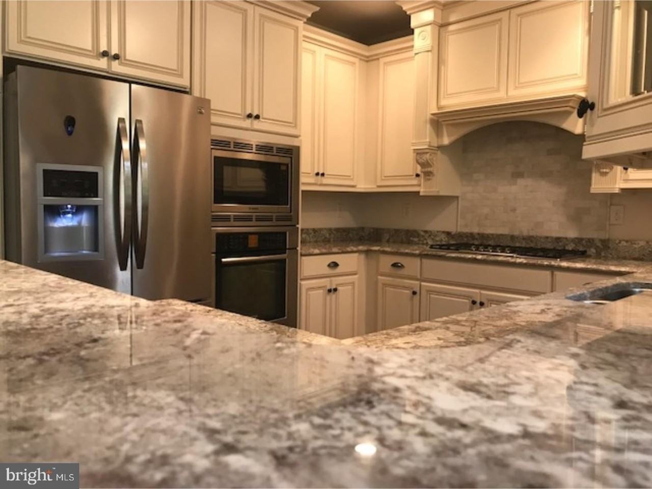1020 W Valley Forge Rd #B - Photo 5 of 14