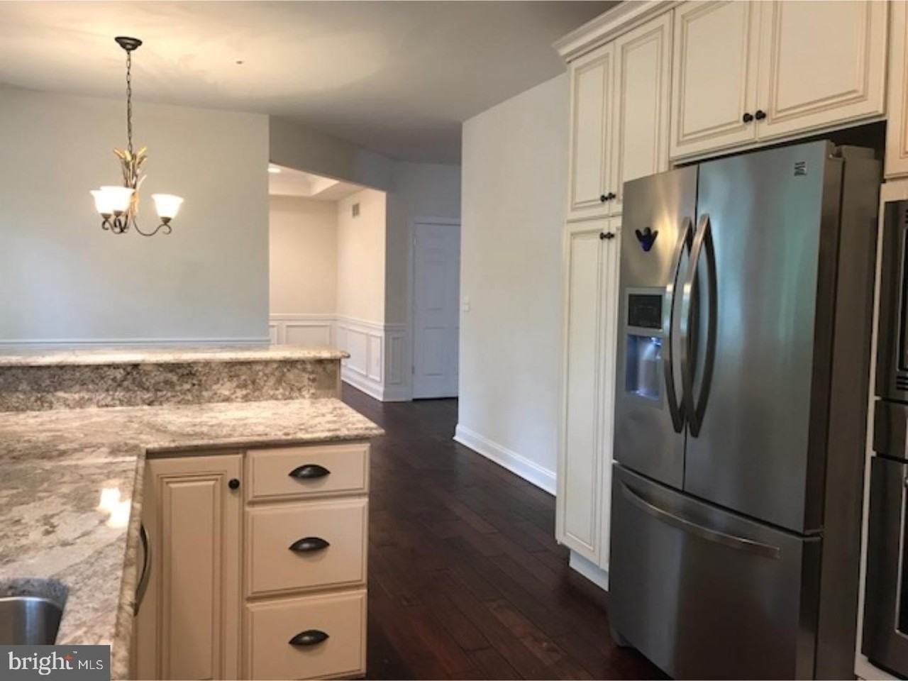 1020 W Valley Forge Rd #B - Photo 6 of 14