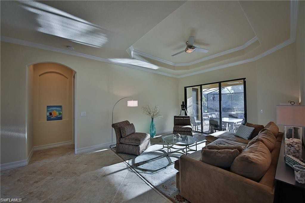 9461 Italia Way - Photo 7 of 14