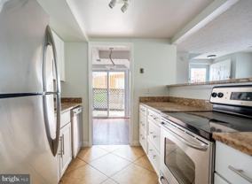 9570 Hagel Cir #D - Photo 1 of 1