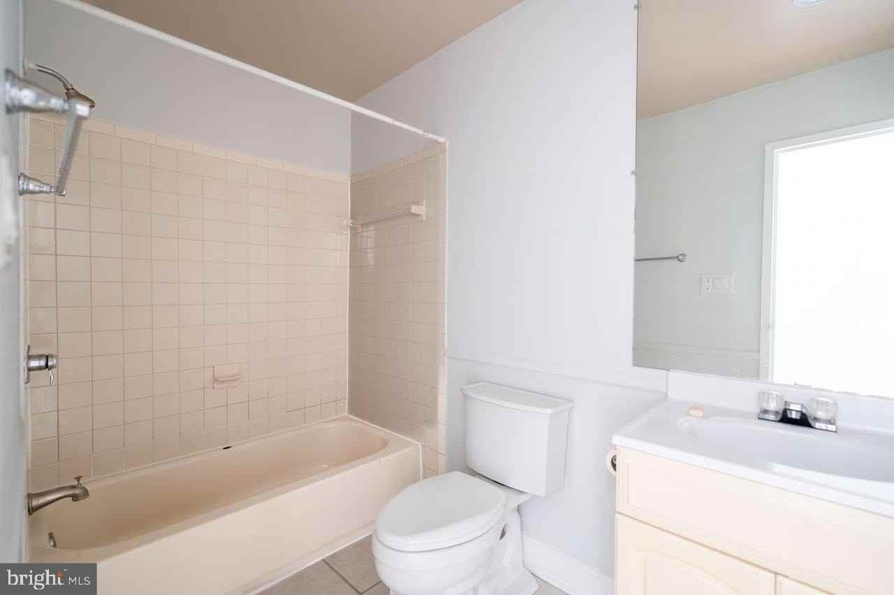9570 Hagel Cir #D - Photo 3 of 9