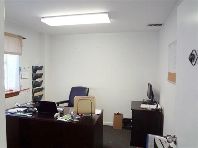 148 Kingspoint Blvd - Photo 4 of 15