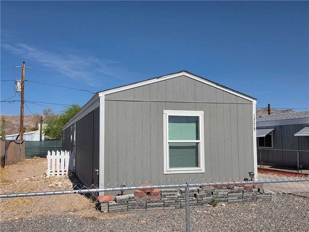 1775 Sea Creek Dr - Photo 2 of 23