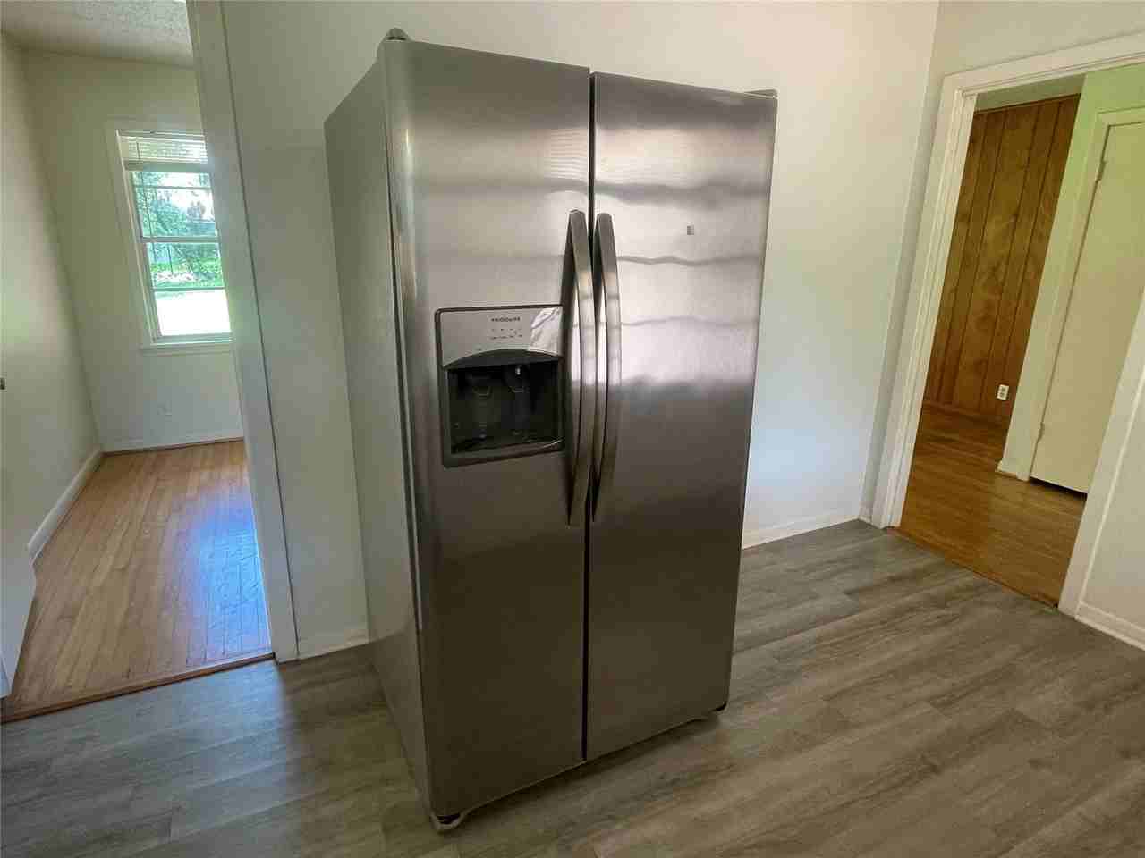 5042 Grape St - Photo 5 of 23