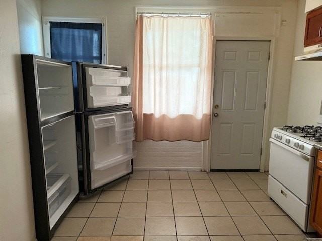 7845 S Cornell Ave #3 - Photo 6 of 21