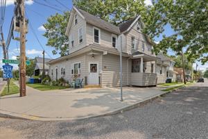 featured image of 601 Wesley Ave #C