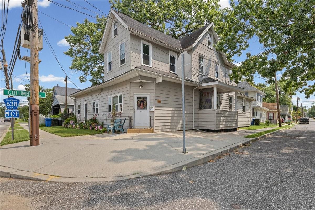 601 Wesley Ave #C - Photo 4 of 30
