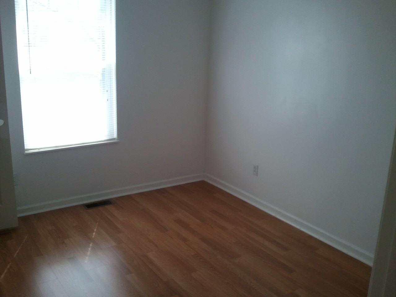 2445 Hoitt Ave #1 - Photo 6 of 17