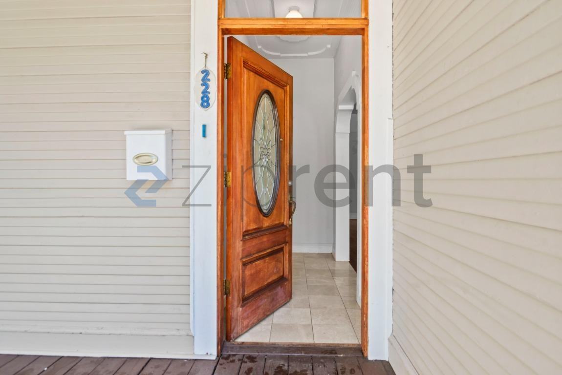 228 Los Gatos Blvd #1 - Photo 6 of 37