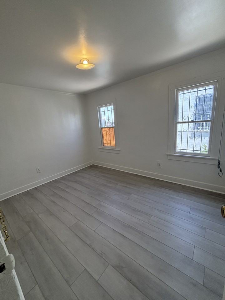 1128 S New Hampshire Ave #1128 - Photo 4 of 14