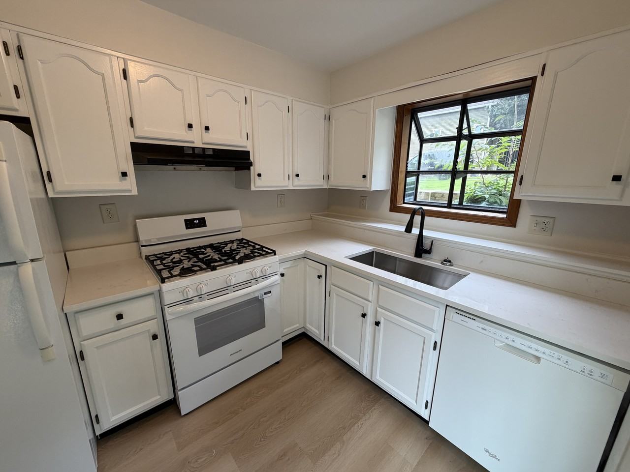 131 Newberry Ave Apt 1s #1S - Photo 4 of 13