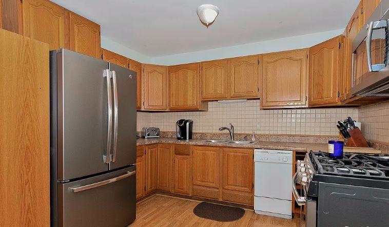 912 W Florence St #1 - Photo 7 of 8
