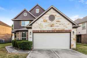 featured image of 19011 Woodland Leaf Ln