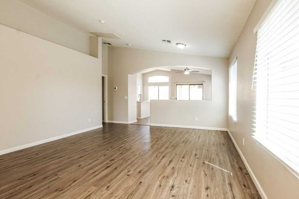 6426 W Watkins St - Photo 3 of 16