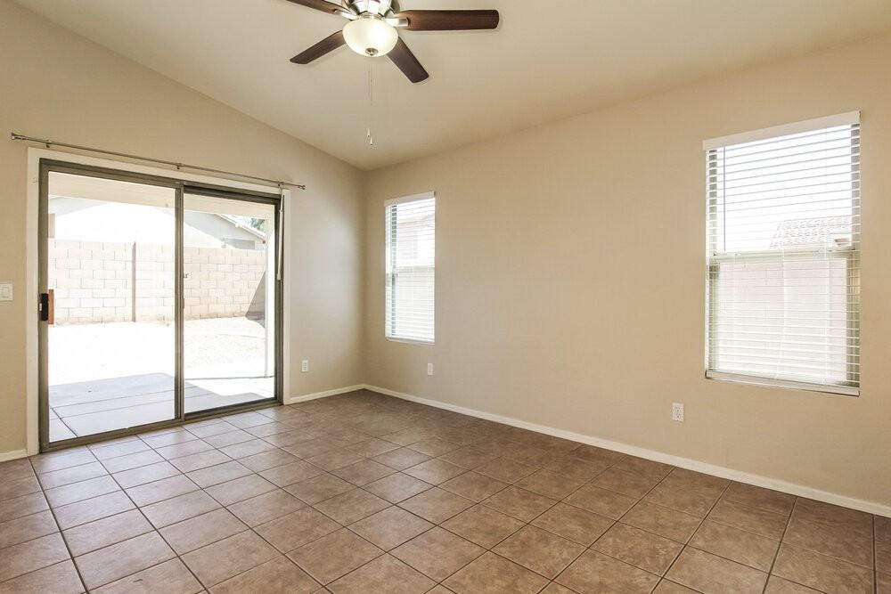 6426 W Watkins St - Photo 7 of 16