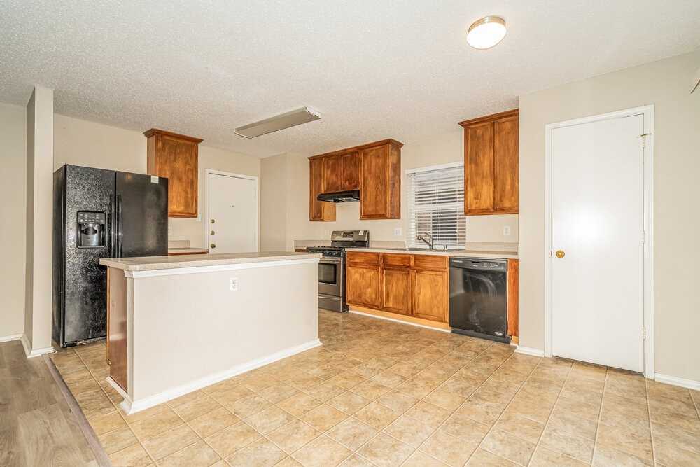 5308 Yampa Trl - Photo 4 of 16