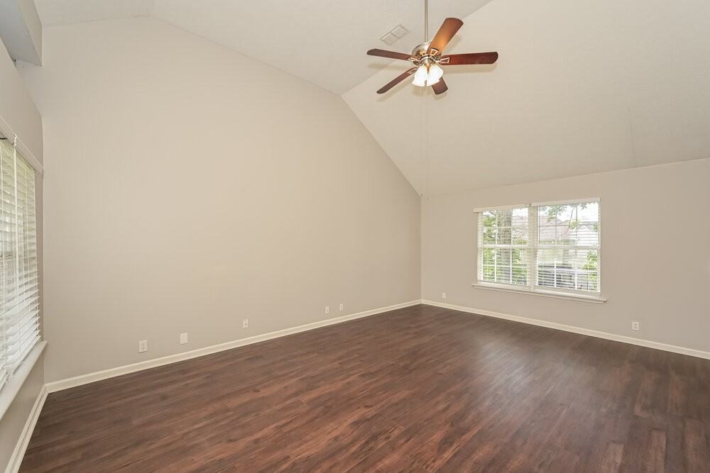 8632 Lawson Dr - Photo 6 of 17